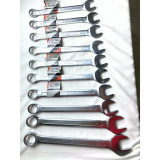 Cờ lê vòng miệng Yato 20-32mm (cán mờ)