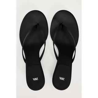 Guốc ZR xỏ ngón màu trơn basic dễ phối FULLBOX (sẵn-lùi 1 size)