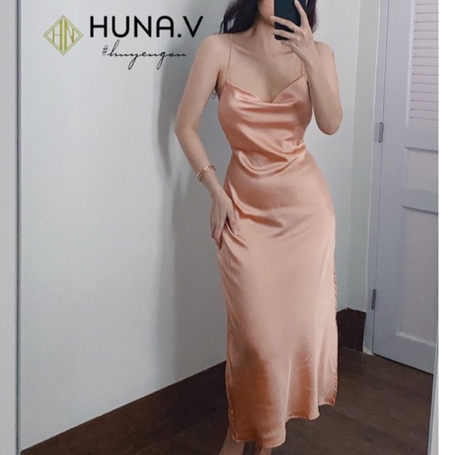Váy Lụa Cổ Đổ [03]