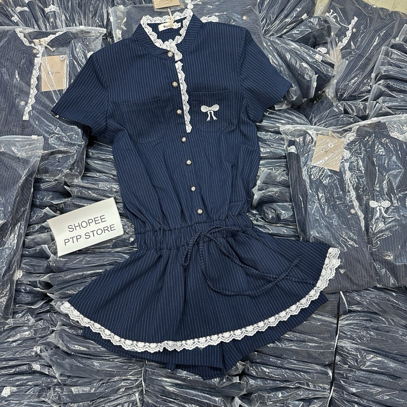 [V1.732]  Jum Váy Kẻ Cổ Tàu Phối Viền Ren Thêu Nơ Túi Ngực Chun Eo Siêu Xinh (có độn vai) | BigBuy360 - bigbuy360.vn