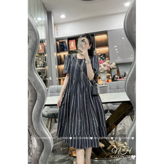 Váy kẻ thêu li ngực sm