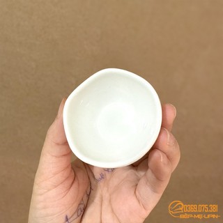 Đĩa sứ đựng nến hoa mai nhỏ 5.5cm