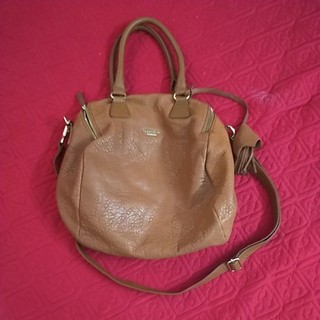 Túi đeo chéo da thật
