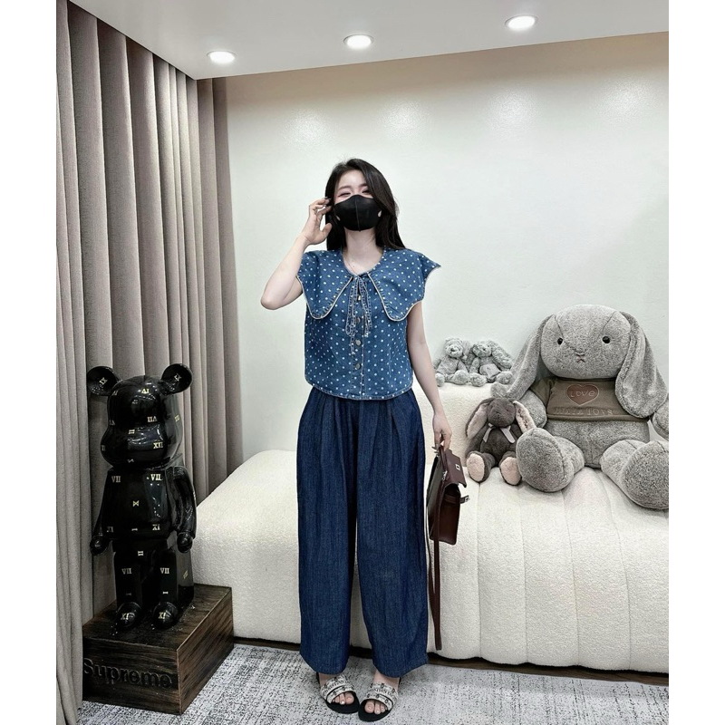 Áo jean chấm bi cổ bèo QCCC
