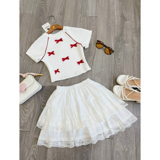 SP021922 SET CHÂN VÁY ÁO TRẮNG ĐÍNH NƠ ĐỎ