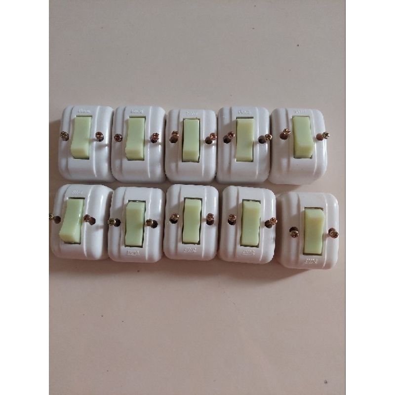 Công tắc Thái 2 cực ,3 cực ViNa 10 A