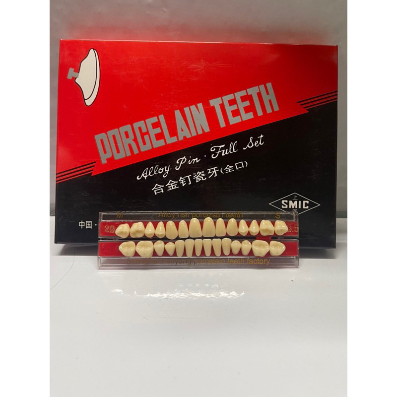VỈ RĂNG SỨ THÁO LẮP 28 răng