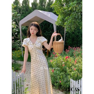 Váy kem cổ v viền to tay cộc bồng dáng a dài hoạ tiết chấm bi