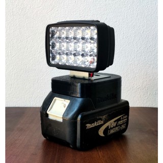 Đèn Led chân cài pin makita không kèm pin
