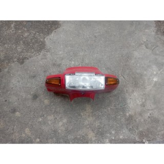Bàn thờ/ đầu đèn màu đỏ tươi + đèn trước + xi nhan trước st2k zin suzuki sport satria 2000 chính hãng indonesia