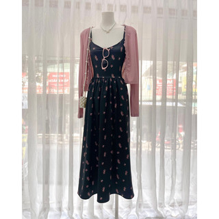 Set đầm hoa đen khoác hồng🌷