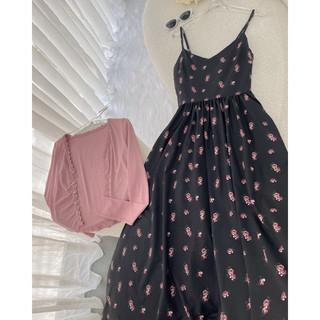 Set đầm hoa đen khoác hồng🌷