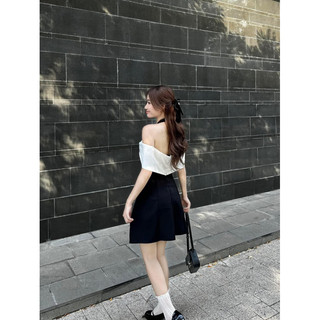 Đầm đen cổ yếm nơ ngực trắng💋