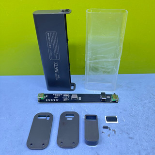 Box sạc dự phòng 4cell 21700 dài ( màng hình nhỏ )