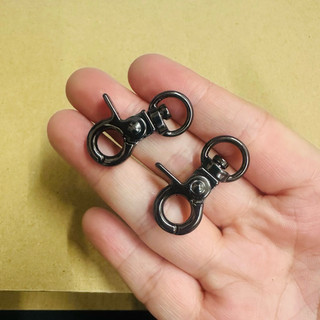 Các mẫu càng cua gắn dây xích (cặp)