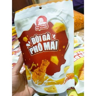Đùi gà phô mai ăn cùng Bà Tuyêt