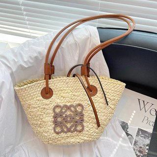 𝐁𝐥𝐚𝐮𝐞𝐁𝐥𝐮𝐦𝐞🦋 Lo.e.we Anagram Basket Bag dupe🌼