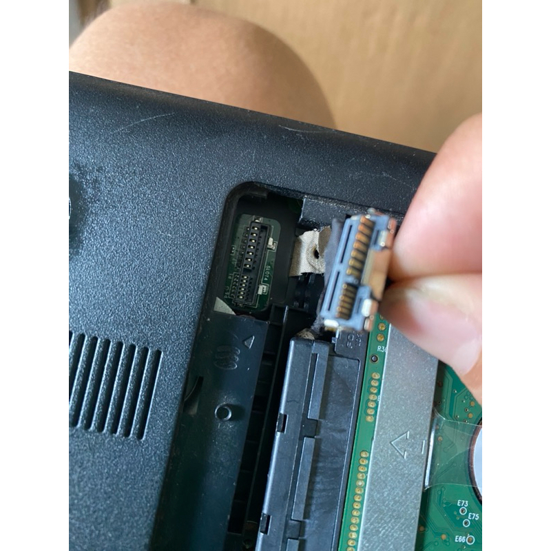 Thay cáp ổ cứng (HDD) laptop  hp 430