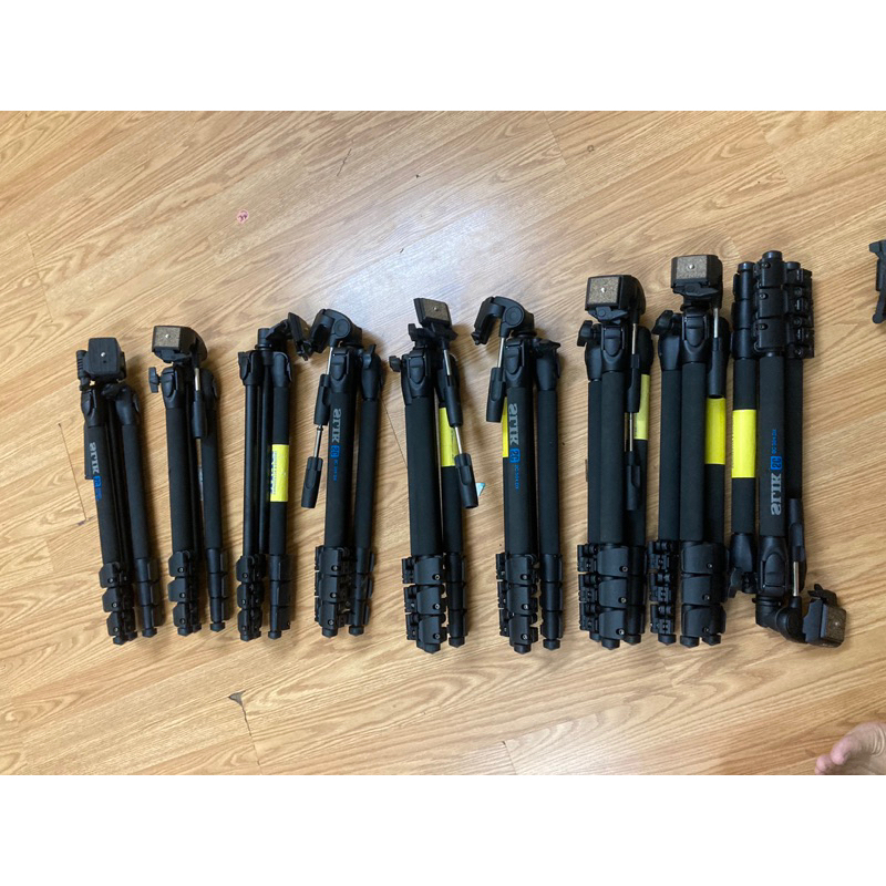 Chân máy ảnh Nhật Bãi - Slik (Used)