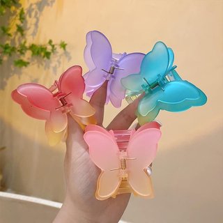 Kẹp hoa sứ bướm xinh 8cm
