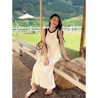 Hàng có sẵn - Đầm thun dài lưng V xẻ tà