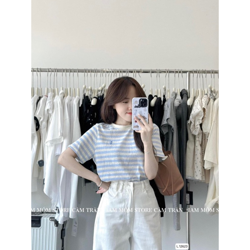 Áo  phông kẻ kèm ảnh cận chất