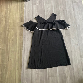 2hand đầm đen suông eo 93cm dài 87cm mã 220
