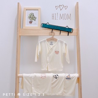 Áo Sơ Sinh Dài Tay Cài Chéo Chất Petit Mềm Mát Nền Kem Trơn Hình Cho Bé Sơ Sinh Bé Trai Bé Gái (0-9m) 3-9kg Hi mom