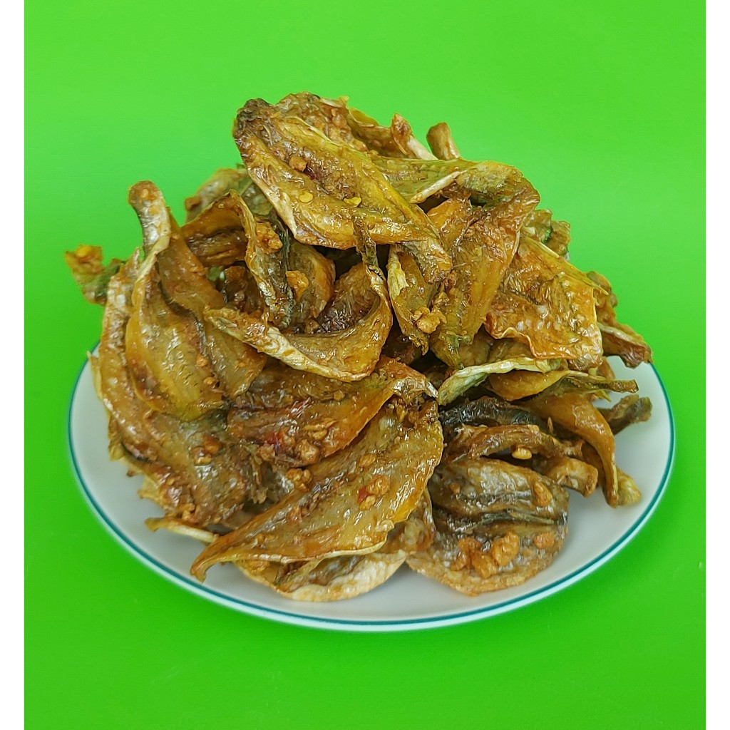 Cá đù cháy tỏi Đầm Sen