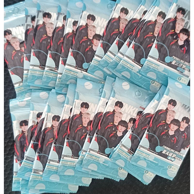  SẴN  HCM  pack Buffun LCK  t1 hle fox kt  pack random nhân phẩm   1 pack có 5 card  