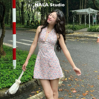 Đầm cổ yếm cột cổ hở lưng hoạ tiết hoa nhí mùa hè San Dress | NALA Studio