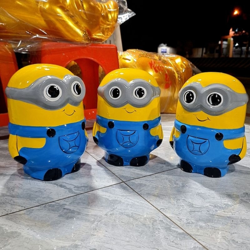Heo đất tiết kiệm (minion)23x19x17