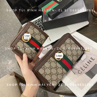 ví dài và ví ngắn cầm tay phối kẻ sọc giữa logo vàng nổi