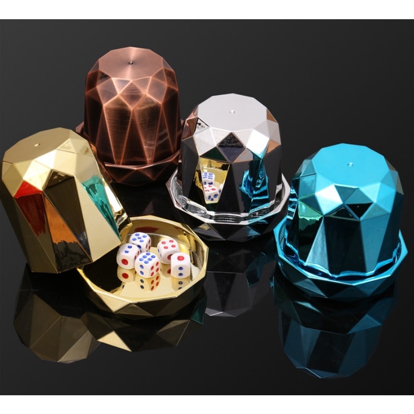 Bộ lắc Xí Ngầu xúc xắc  (Tặng Kèm 5 Viên Xí Ngầu Xúc Xắc) dùng để chơi uống bia