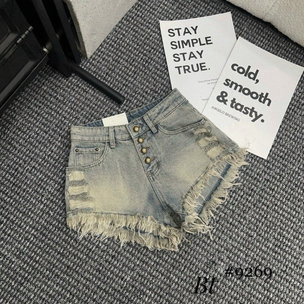 Quần Sooc jeans Nữ Cá Tính, Quần đùi bò rách tua ruia đính kèm 4 cúc siêu cháy Siêu Dễ Thương N76 | BigBuy360 - bigbuy360.vn