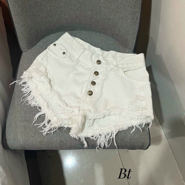 Quần Sooc jeans Nữ Cá Tính, Quần đùi bò rách tua ruia đính kèm 4 cúc siêu cháy Siêu Dễ Thương N76 | BigBuy360 - bigbuy360.vn