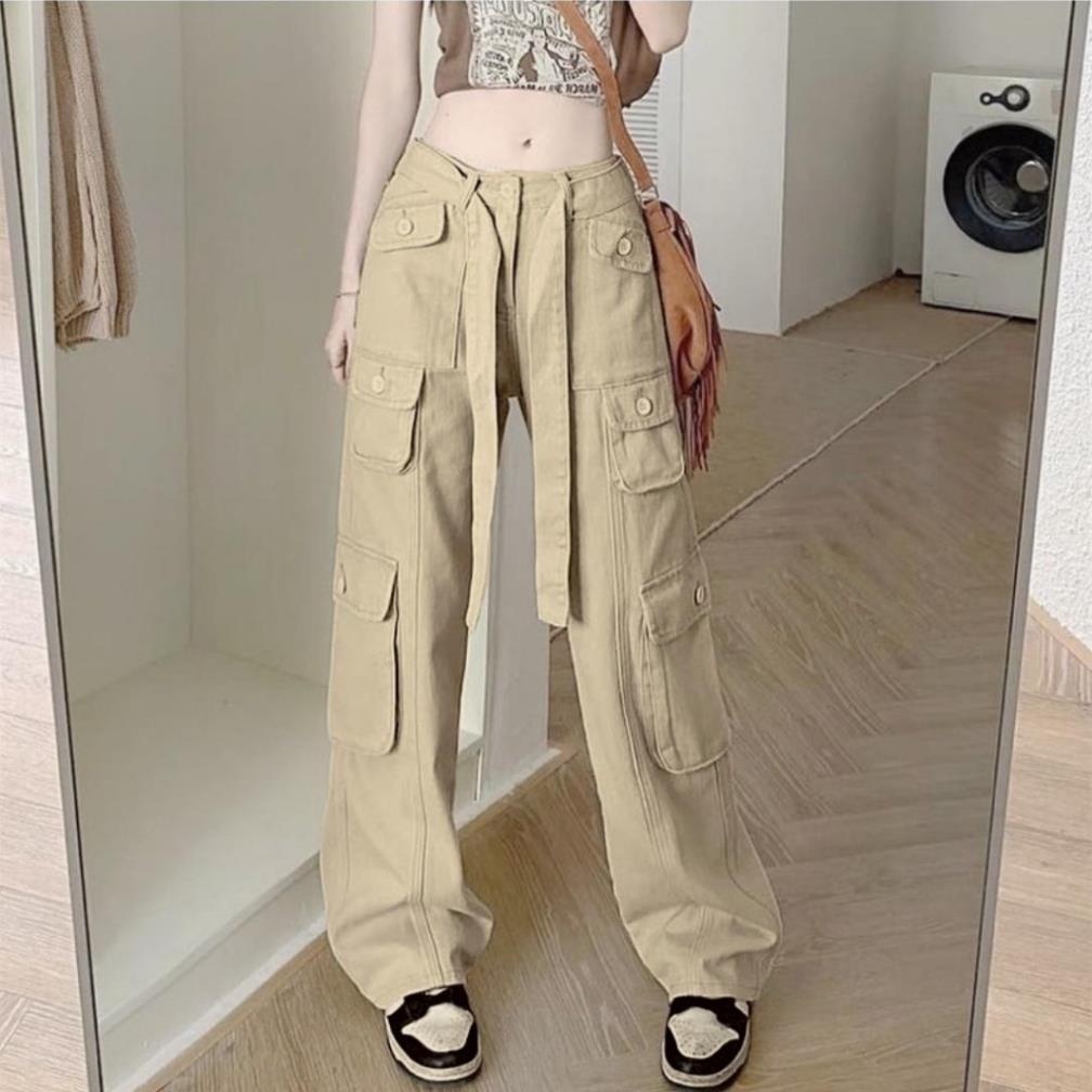 Quần bò ống đứng màu xanh nhạt may gấu , Quần jean ống đứng lưng cao màu xanh nhạt may gấu phù hợp đi các hoạt động MS31 | BigBuy360 - bigbuy360.vn