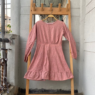 2hand đầm hoa nhí tay dài eo 71cm dài 80cm mã 221