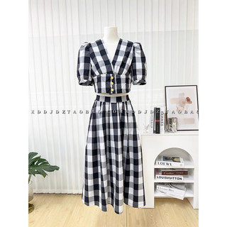 Set áo kèm chân váy Lưu Diệc Phi caro xoè