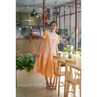 NHÀ CỦA MOON - Đầm linen tay ngắn thêu tay phom rộng 2 tầng