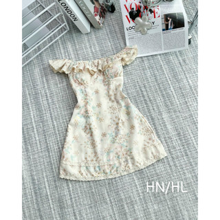Đầm Hoa Thêu Trễ Vai