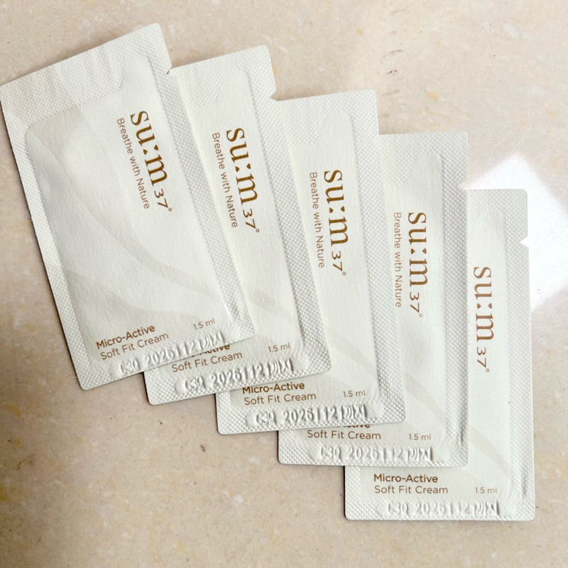 10 gói 15ml- Kem dưỡng da Su:m 37 Micro-Active Soft Fit Cream