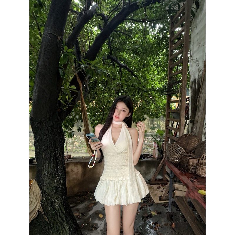 Đầm Body Cổ Yếm Hở Lưng Dáng Bí Phồng Nhún Eo TIBU Đầm Nữ Dáng Ngắn Tôn Dáng Đi Chơi Dự Tiệc Sang Chảnh | BigBuy360 - bigbuy360.vn