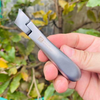 Bấm móng tay Đức hiệu zwilling hàng hiếm, rất bền, dễ dùng, tiện lợi và an toàn