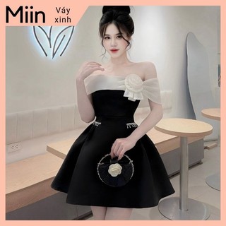 Váy trễ vai nơ lệch đính đá