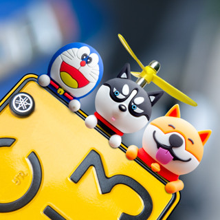 ( Tặng Keo ) Búp Bê Nhỏ Dễ Thương Trang Trí Biển Số Xe Hơi xe máy, Điện Thoại, Màn hình máy tính, Tai gương, góc vuông