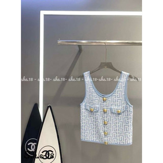 Áo mongtogi QCCC cúc mạ vàng sang chảnh