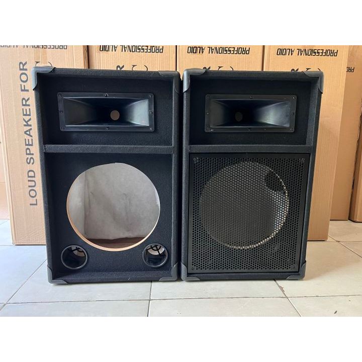 Cặp Vỏ thùng loa bọc nỉ 3 tấc 1 bass 30 và 1 chép họng kèn hàng mới 100% ( 1 cặp)