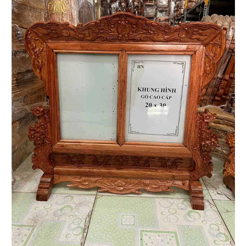Khung ảnh thờ đôi chạm gấm hoa mai gỗ hương kt mỗi ảnh 20x30 cm
