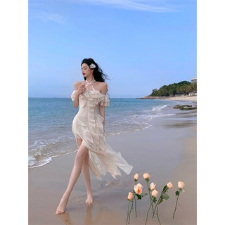 Váy trễ vai gợi cảm lãng mạn